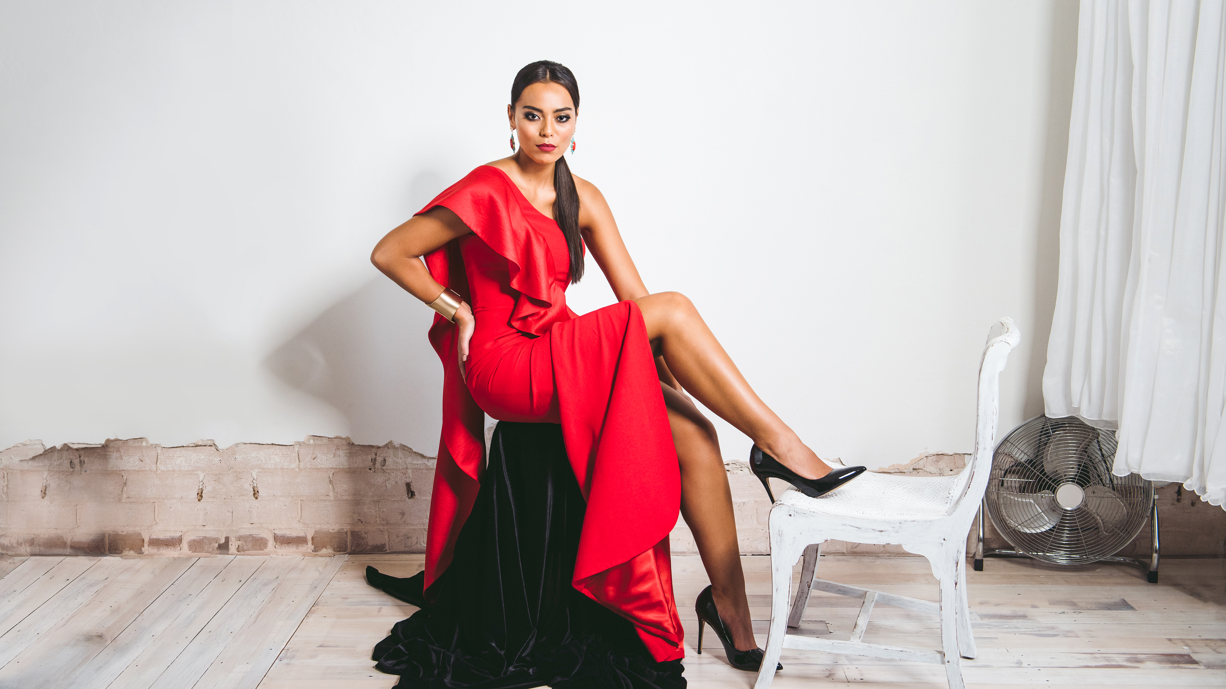 green emerald velvet dress Lia Stublla Alessia Gown Hire  TENN